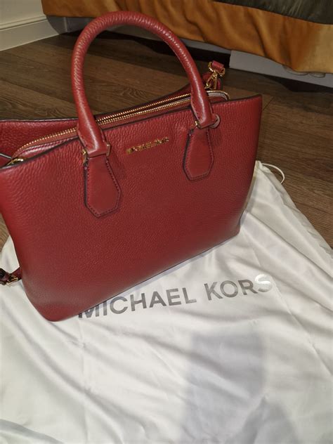 geanta lui michael kors.